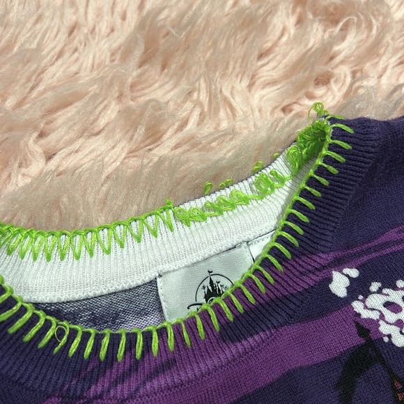 Disney Mickey’s pumpkin patch purple sweater size large - Picture 3 of 9